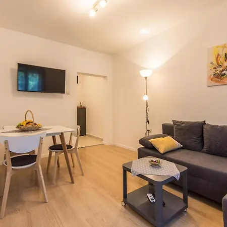 Piccola Pineta Apartman *