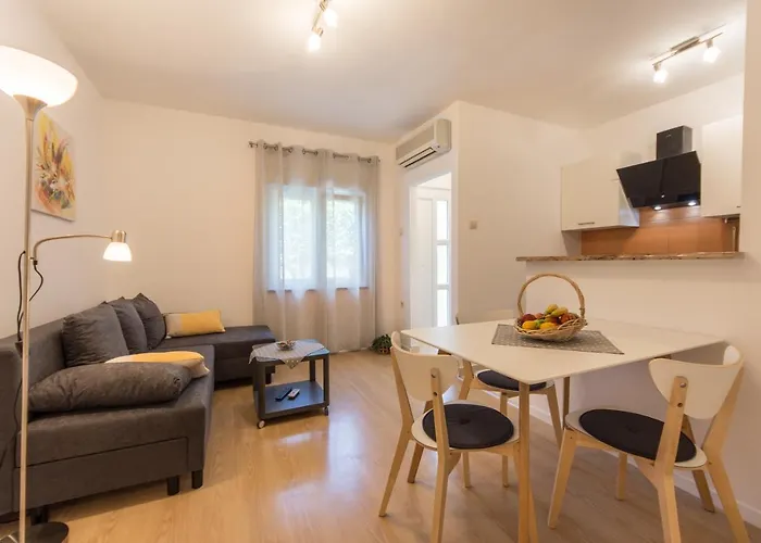 Piccola Pineta * 풀라