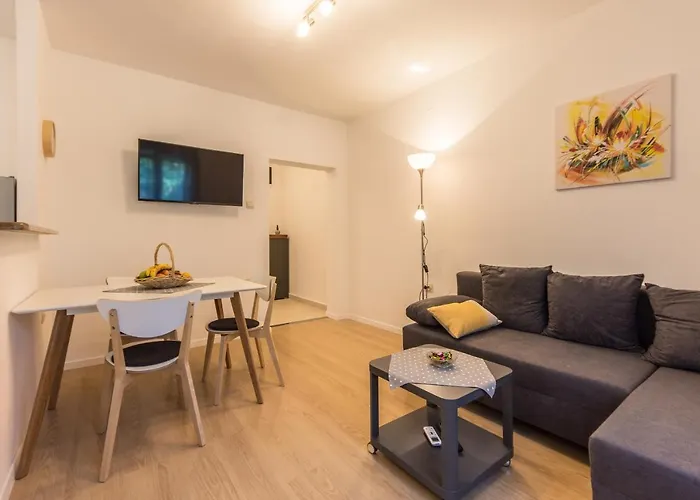 Piccola Pineta 아파트 *