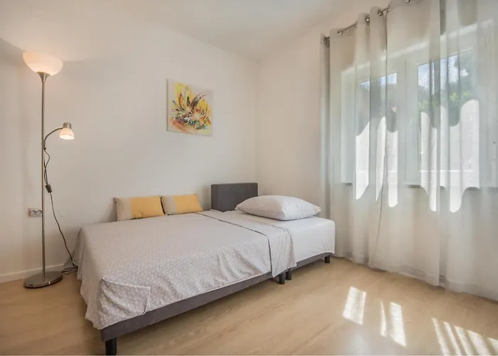 Piccola Pineta 풀라